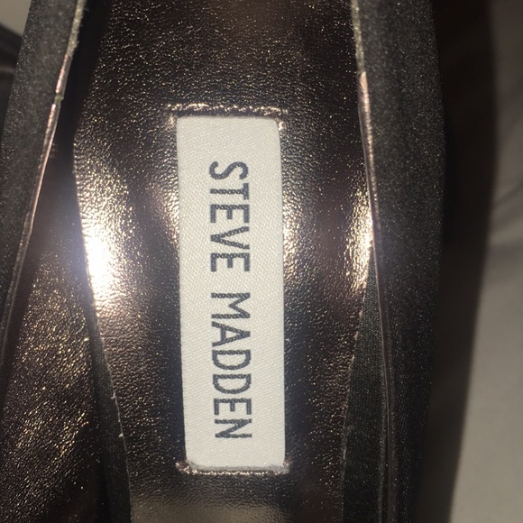 STEVE MADDEN BONNIE PUMPS SIZE 7 M width - Picture 5 of 8